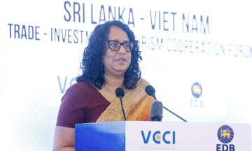 Sri Lankan prime minister urges Vietnamese businesses to boost trade, aviation cooperation