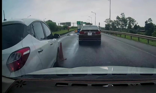 A drowsy moment cost me dearly on the highway