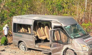 16-seat passenger bus plunges into ditch, one dead