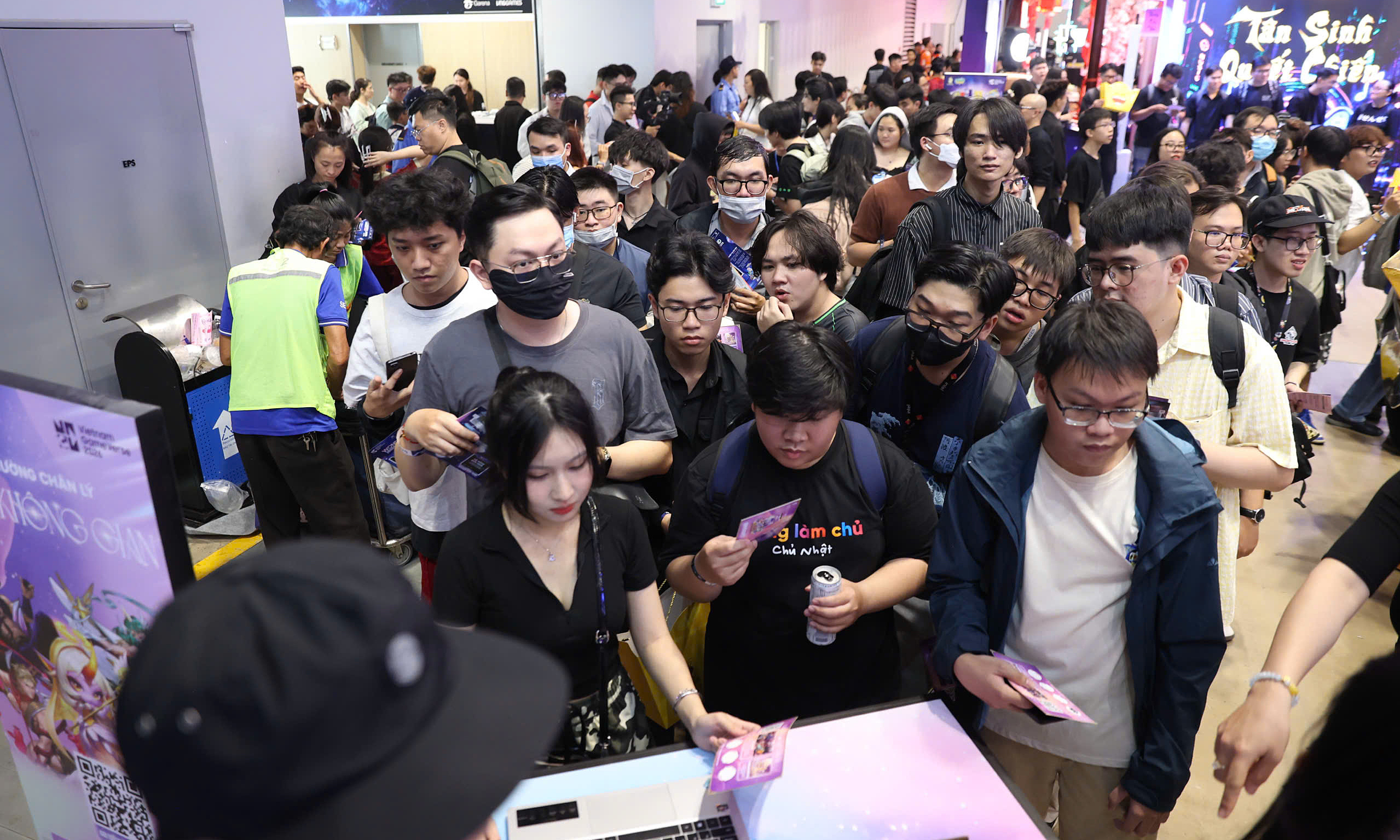 Over 3,000 people queue for Vietnam GameVerse 2026