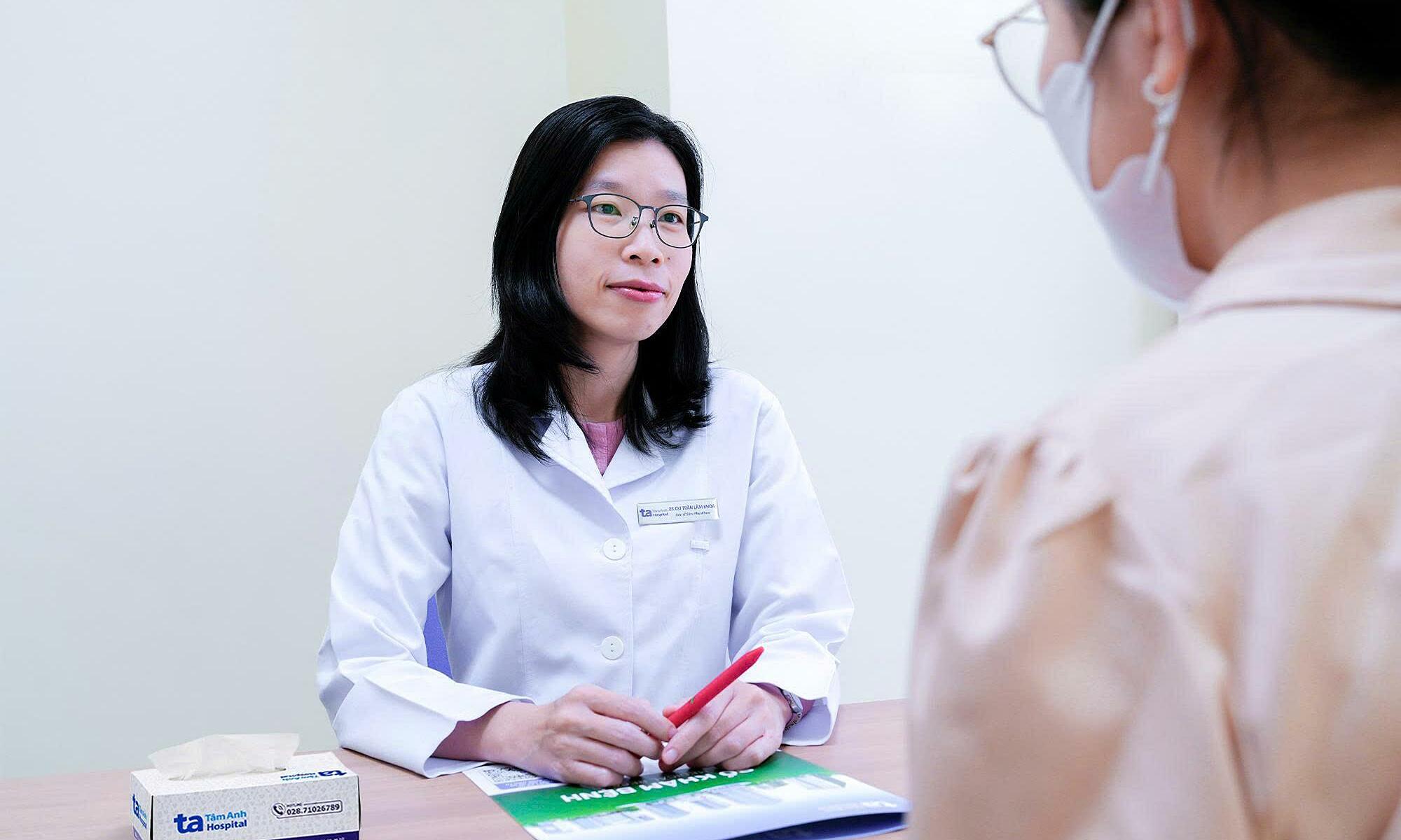 Abdominal tightening, shortness of breath during pregnancy: is it dangerous?