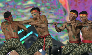Special forces soldiers perform at 'Sao nhap ngu' concert