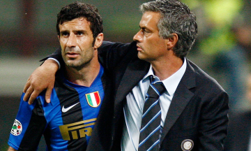 Figo objects to Mourinho's approach at Real
