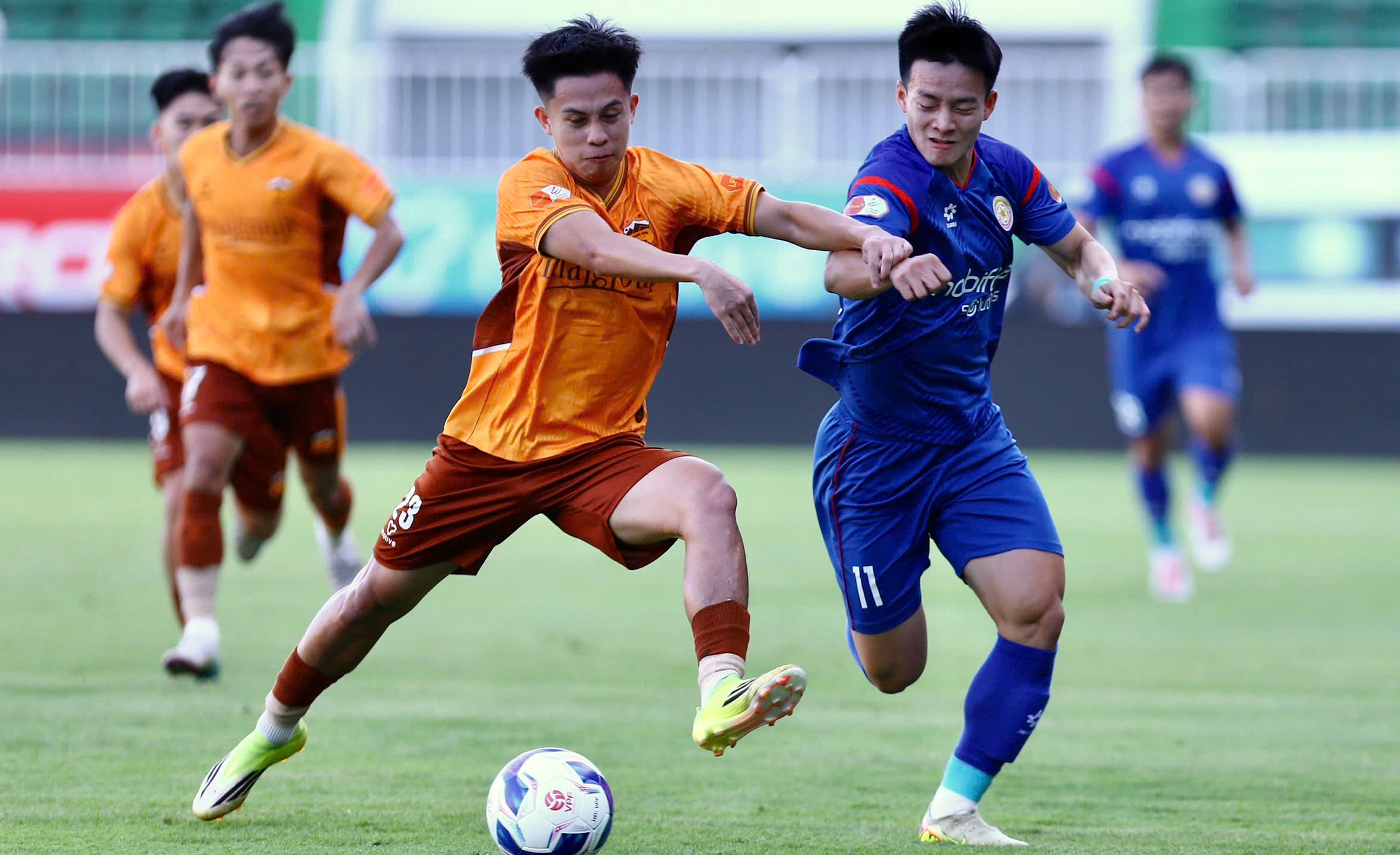 HAGL loses to v-league bottom-ranked team at home