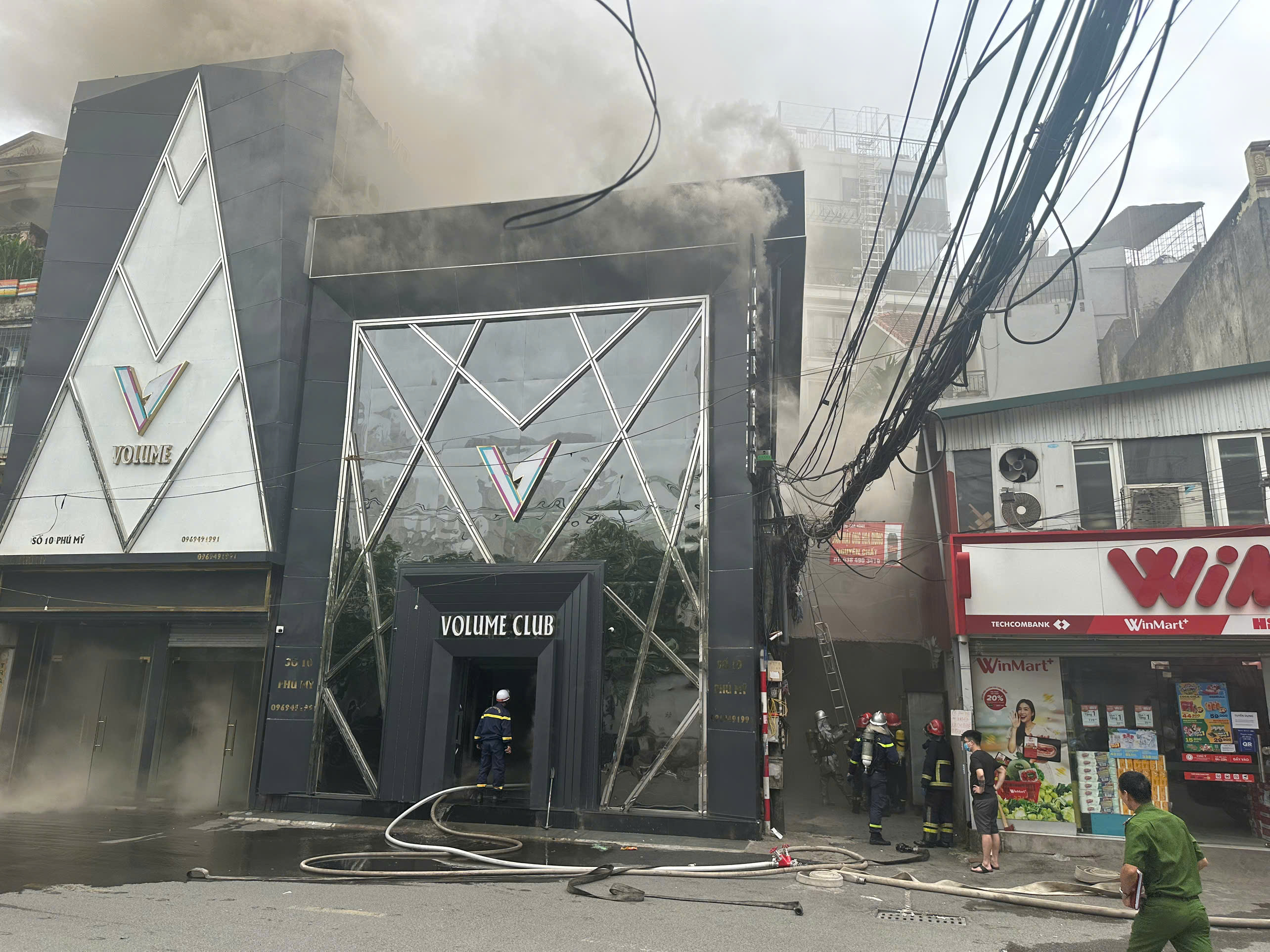Karaoke bar fire in Hanoi