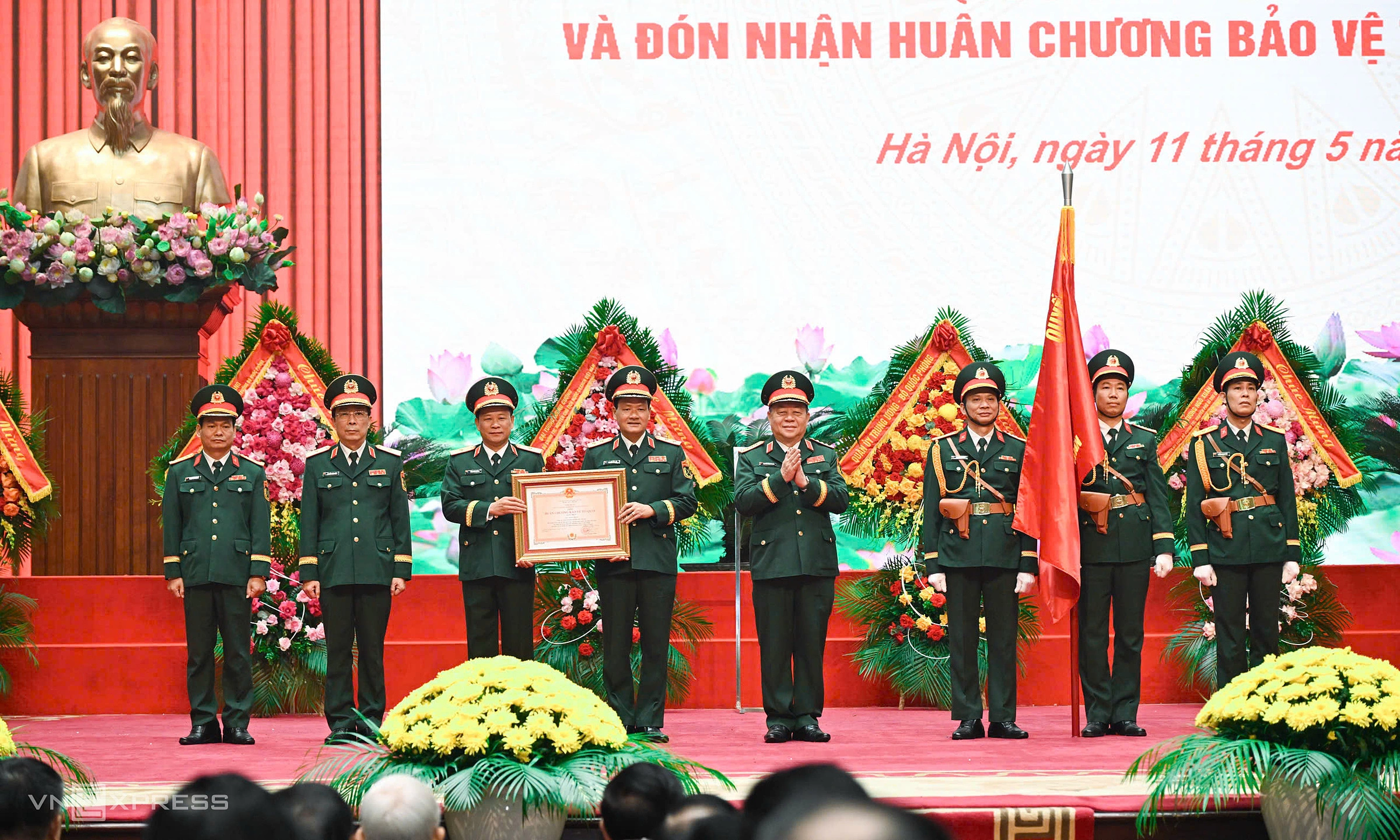 Propaganda department receives first-class fatherland defense order