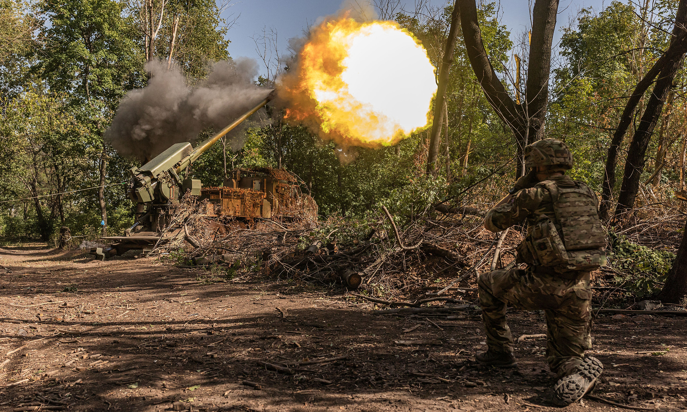 Russia and Ukraine accuse each other of ceasefire violations