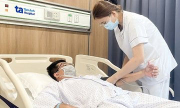 What happens to blood pressure during hot weather?