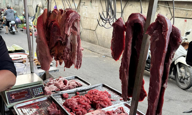 Facility in Ho Chi Minh City transforms tens of tons of pork into beef using chemicals