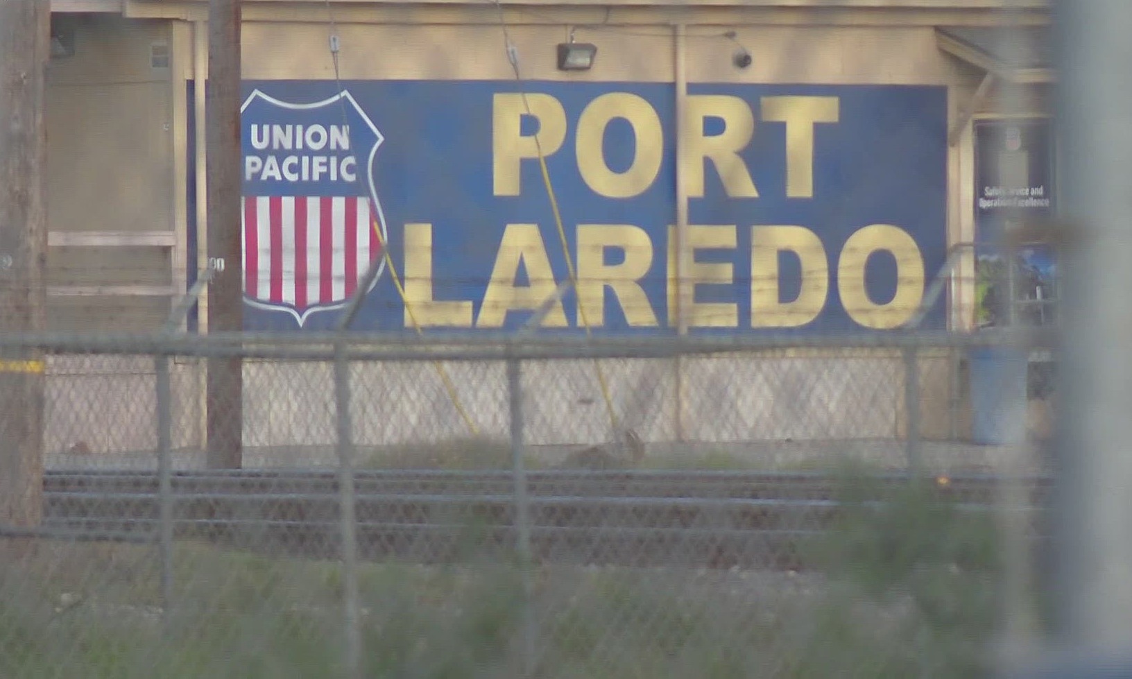 Six bodies found in freight train car in US