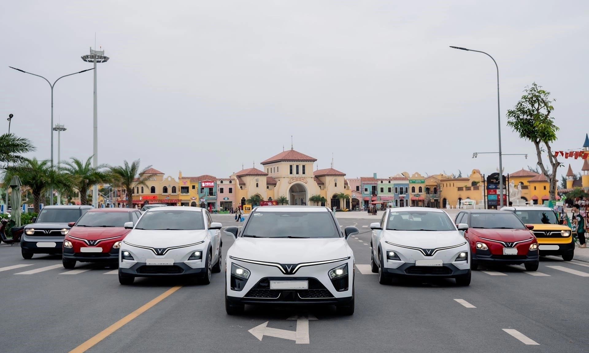 VinFast sells nearly 24,800 electric vehicles in April