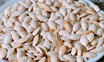 5 omega-3 rich nuts for better sleep