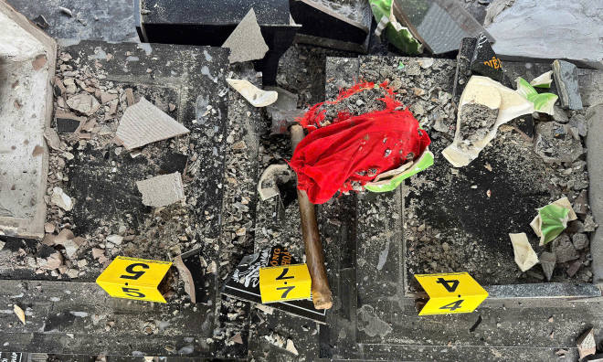 Destroying six urns of partner's family ashes for revenge