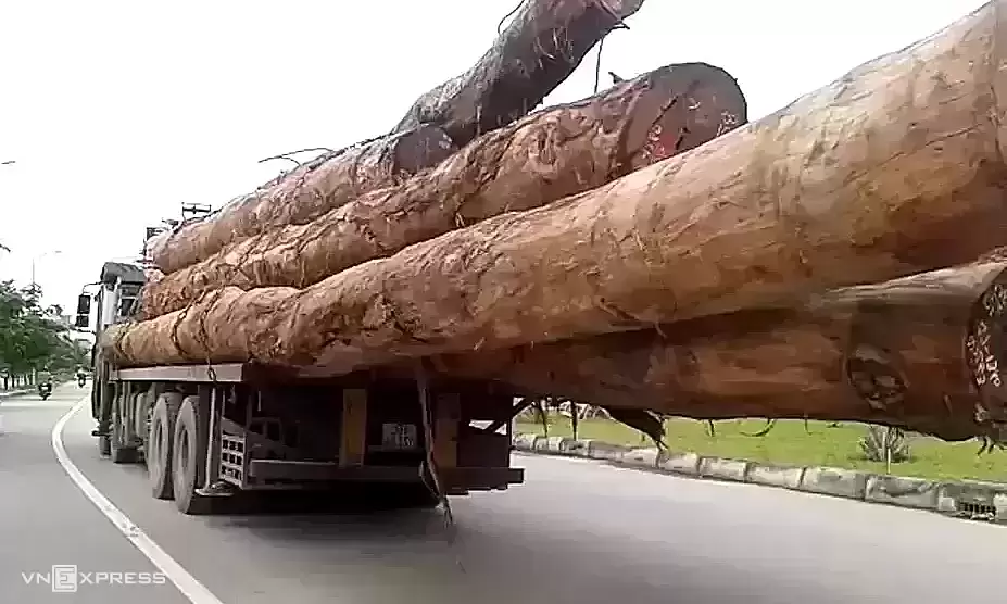 Proposal: overloaded, bulky vehicles not required to unload immediately at the scene