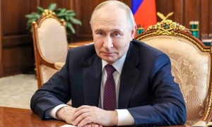 Russia replaces governors in two regions bordering Ukraine