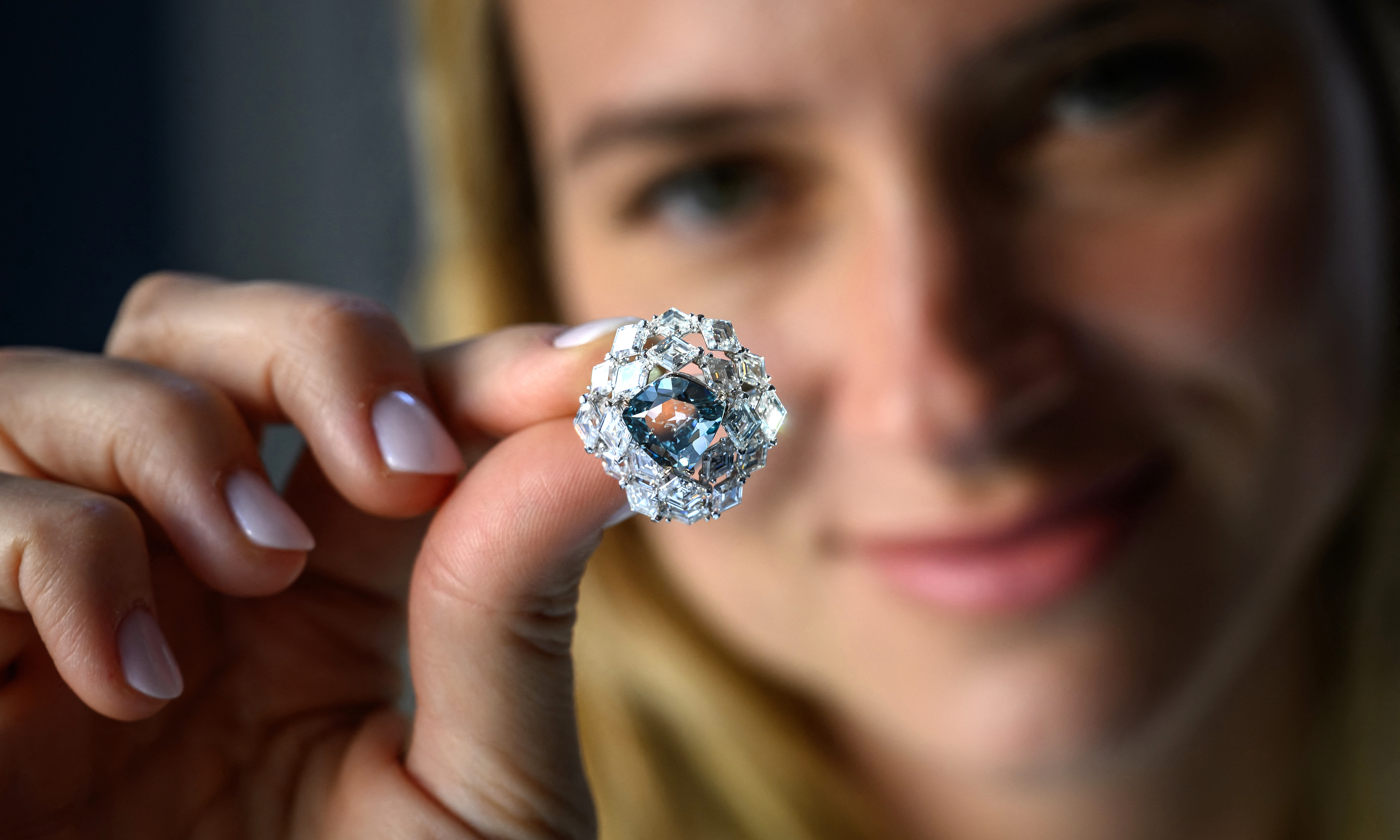 The world's largest blue-green diamond sets auction record
