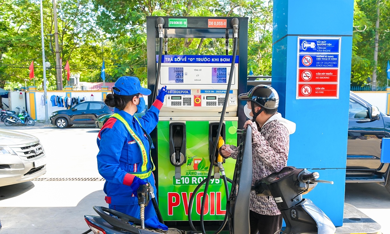 Nearly 1,000 PVOIL stations ready to sell E10 gasoline