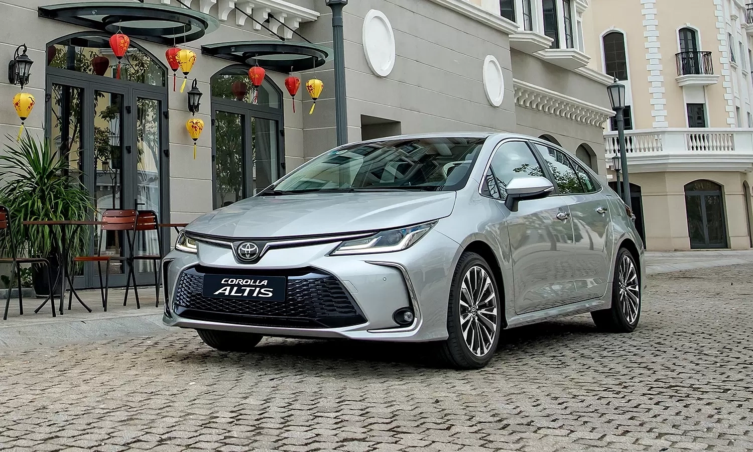 C-segment sedans in april: Toyota Corolla Altis sold only one unit