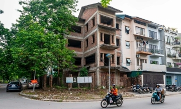 Proposed exemption of construction permits for houses under seven stories