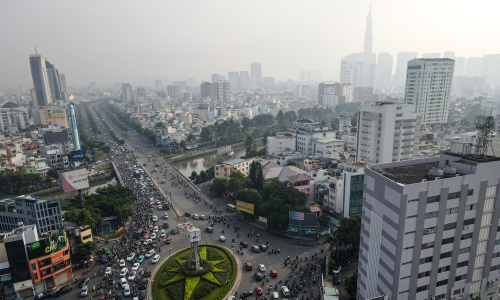 Traffic adjustment at central Ho Chi Minh City roundabout
