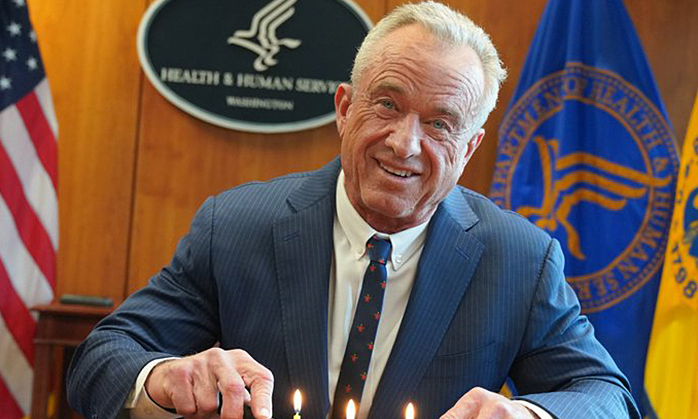 Secrets to maintaining a muscular physique at 72 for US health secretary