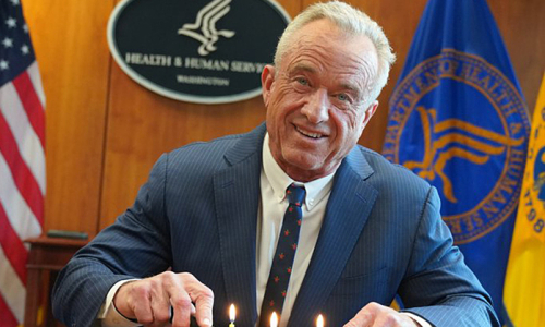 Secrets to maintaining a muscular physique at 72 for US health secretary