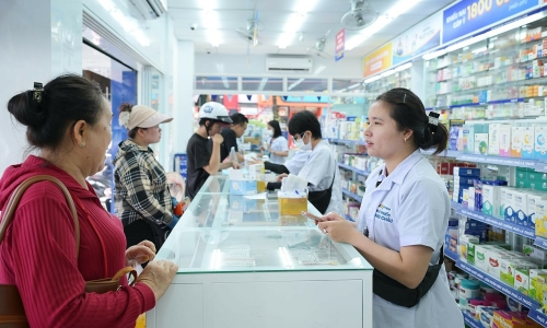 Long Chau partners with public sector to develop ward-level medical stations