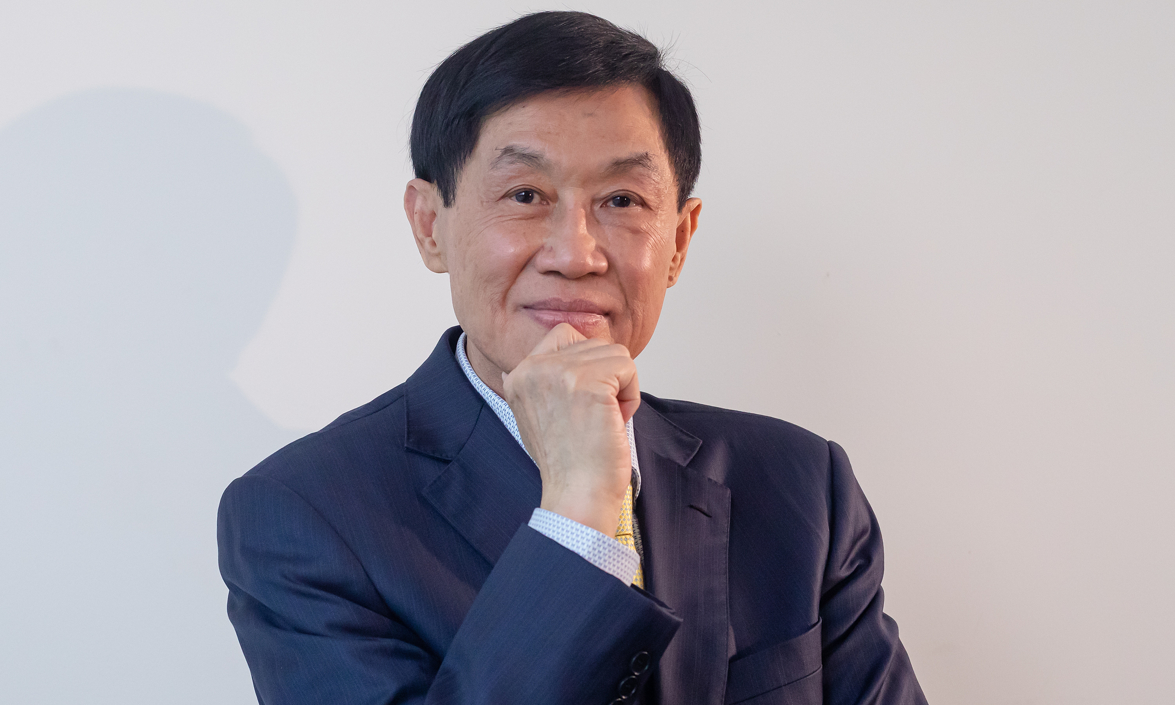 Public consultation for conferring the labor hero title on Mr. Johnathan Hanh Nguyen
