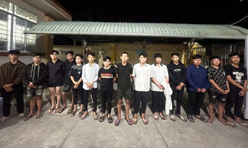 14 individuals used petrol bombs in a debt dispute over one million dong
