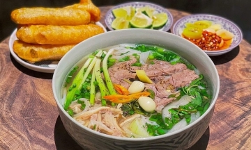 Does eating rice cause more weight gain than noodles?