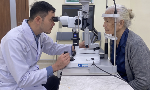 Warning signs of age-related macular degeneration