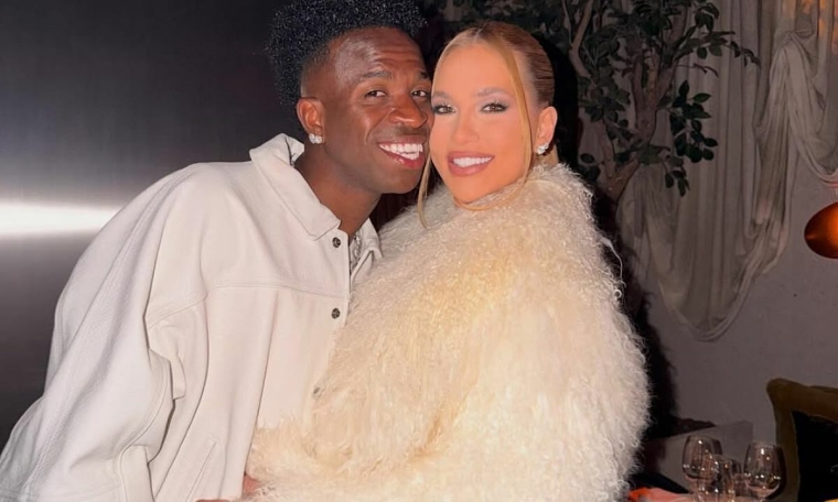 Vinicius and older girlfriend break up