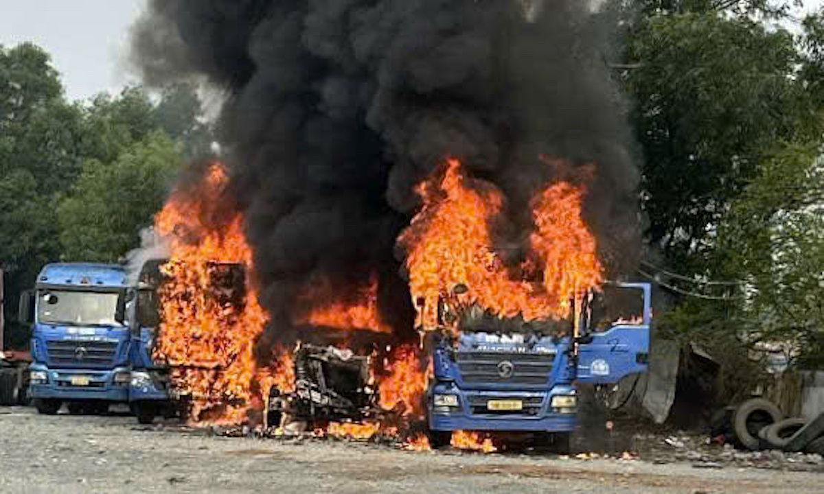 Three container trucks destroyed by fire in Ho Chi Minh City parking lot