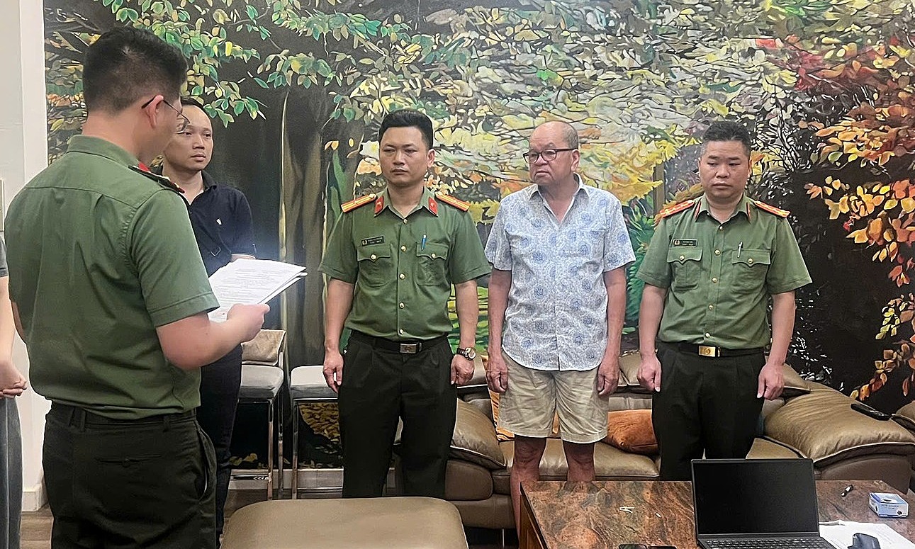 Shipment of 84 tons of radioactive ore intercepted en route abroad