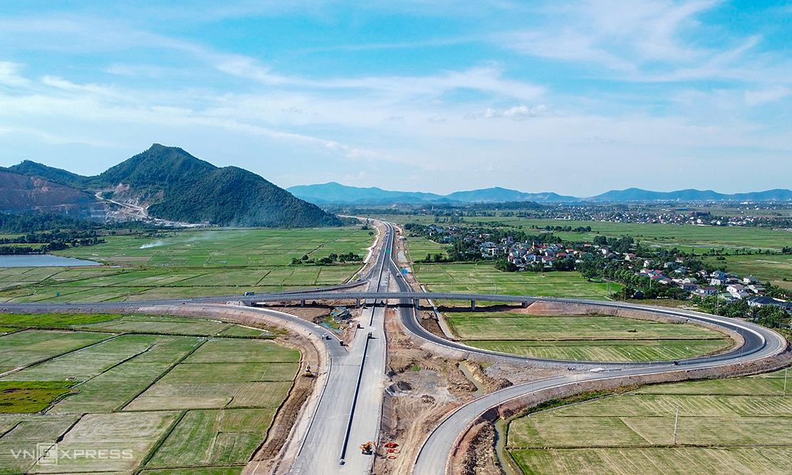 Groundbreaking for Vinh - Thanh Thuy expressway connecting Vietnam with Laos