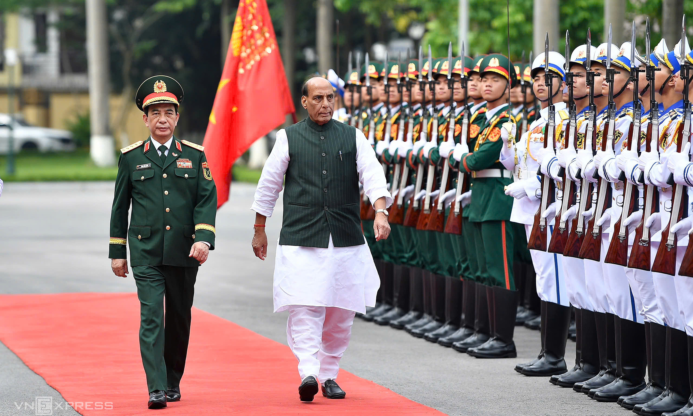 General Phan Van Giang invites India to Vietnam International Defense Expo 2026