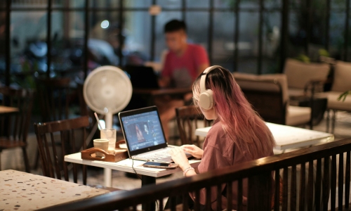 Vietnamese users prefer choosing internet through 'acquaintances'
