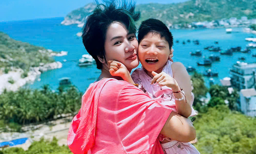 Actress Minh Cuc's life with her daughter living with cerebral palsy