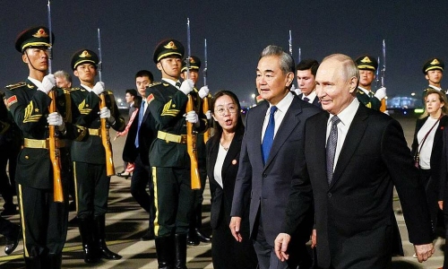 Top Russian CEO delegation accompanies Putin to China