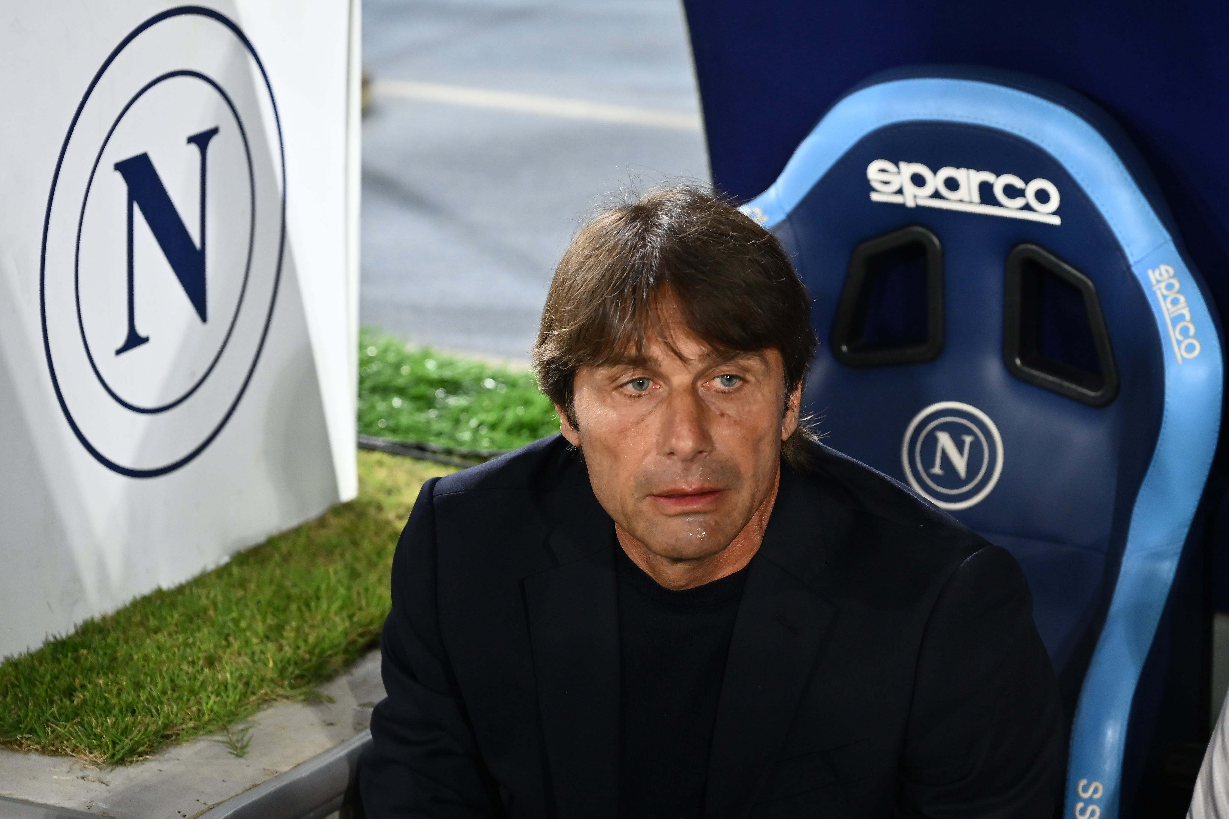Conte leaves Napoli, awaits Italy national team coaching role