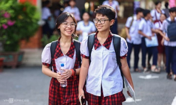 Over 1,500 Ho Chi Minh City students gain direct admission to 10th grade