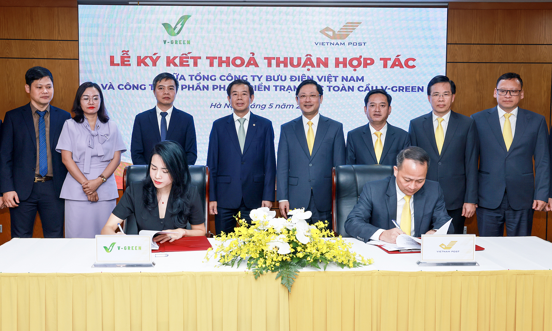 V-Green and Vietnam Post Install Tens of Thousands of Battery Swap Stations, Charging Poles