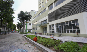 Hanoi vice chairman: resettlement areas to become multi-purpose urban centers