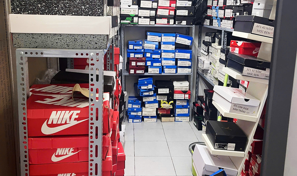 Police raid multiple fake 'designer' shops in Ho Chi Minh City