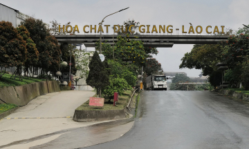 Duc Giang Chemical stock to face trading restrictions