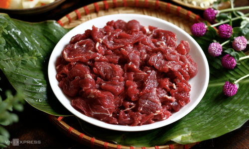 Doctor shares how to distinguish real beef from chemical-laced fake meat