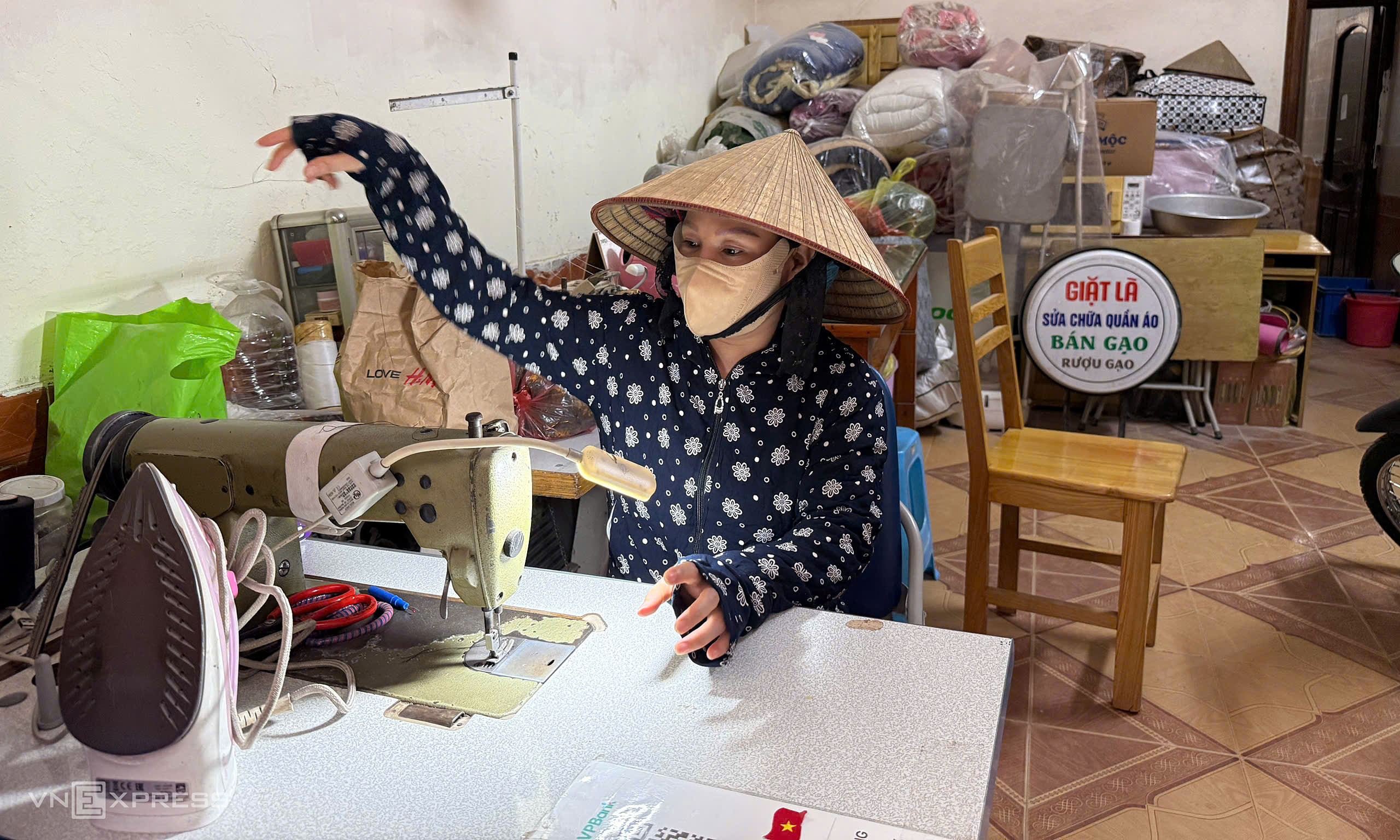 Hanoi residents suffer from dust from "mega construction sites"