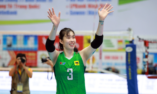 Thanh Thuy leads Long An to international women's volleyball final