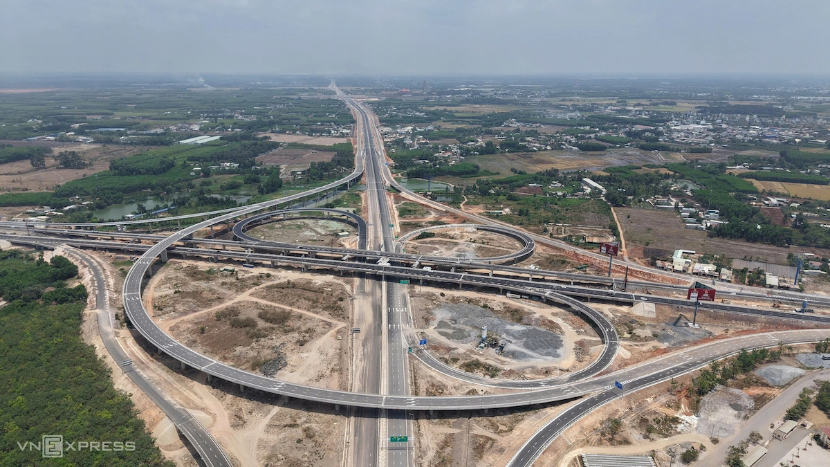 Proposal to open Long Thanh interchange to Bien Hoa - Vung Tau expressway