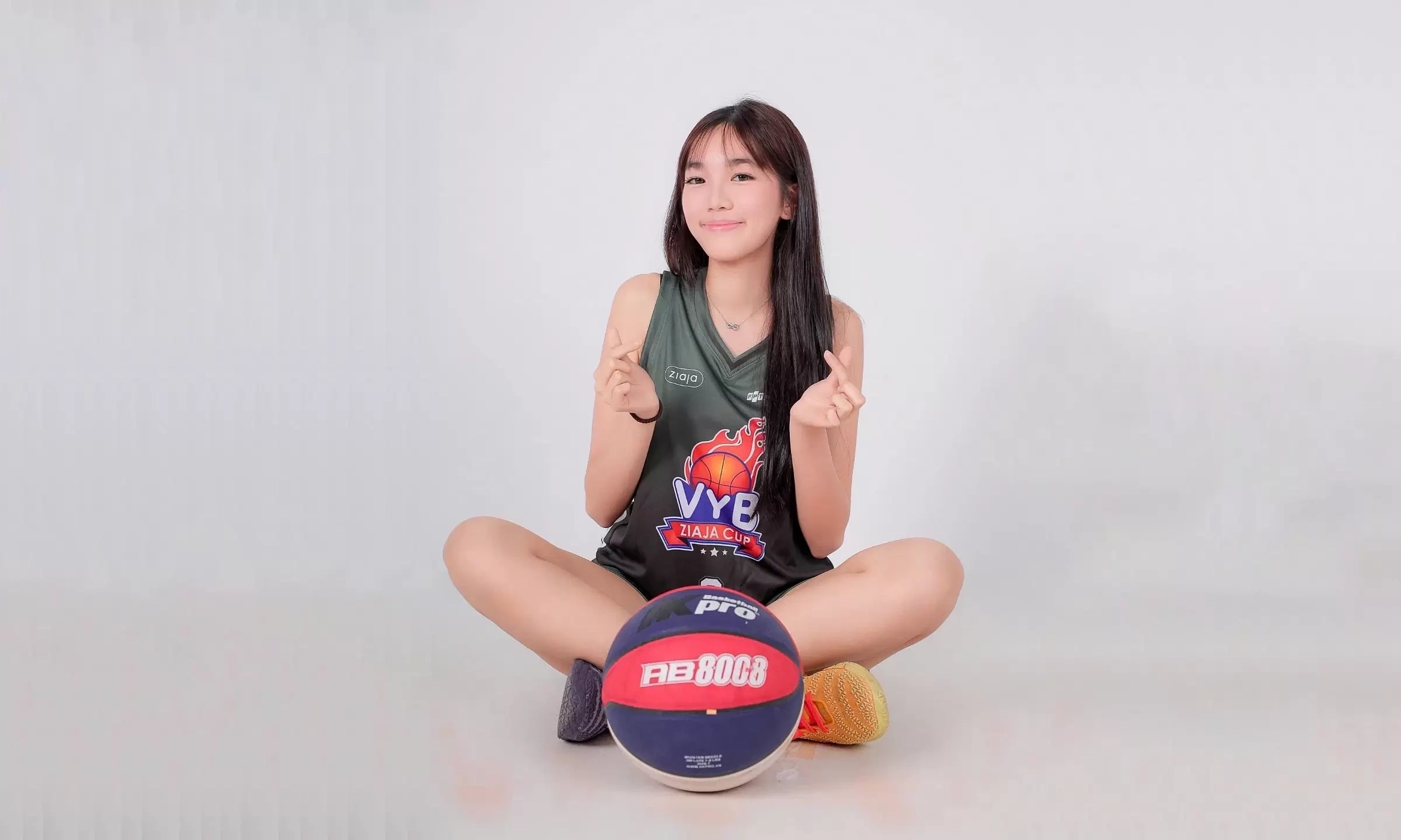 Vinschool student scores 24 points, leads team to finals